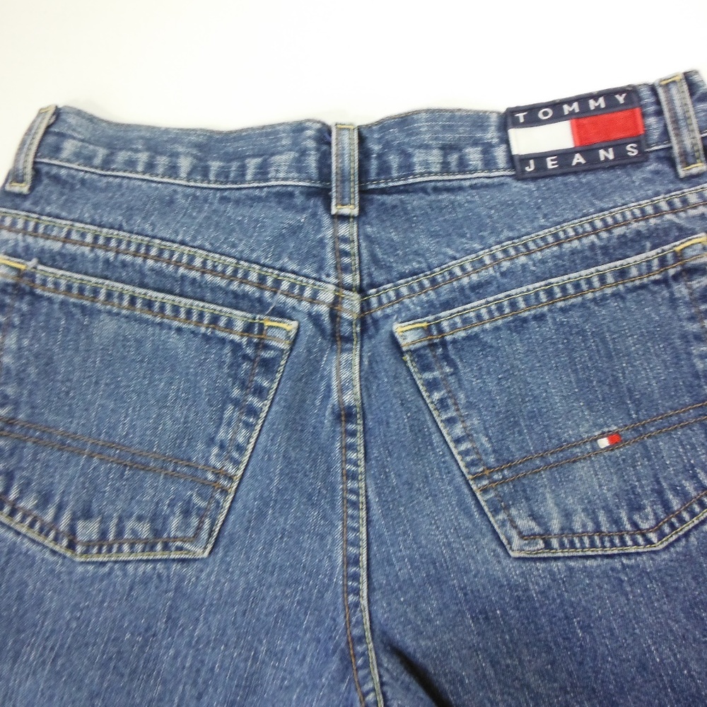 VTG Tommy Hilfiger 90s Flag Patch Denim Shorts 14 - Picture 3 of 8
